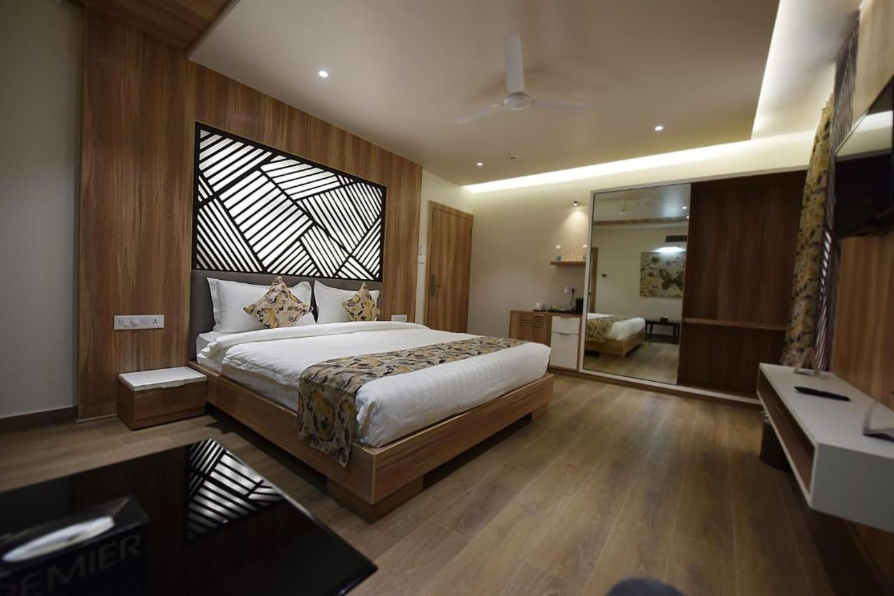 Jw Cruise Hotell Ajmer Exteriör bild